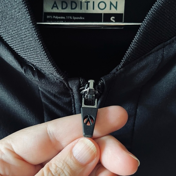 ADAR Black Bomber Scrub Jacket - Picture 5 of 8